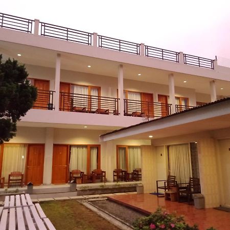 Hotel Pondok Asri Tawangmangu Exterior photo