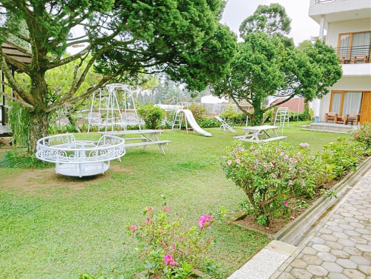 Hotel Pondok Asri Tawangmangu Exterior photo